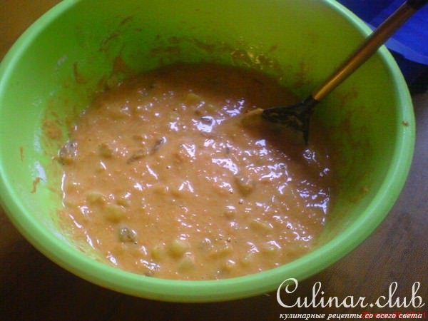 Тыквенный пирог с ананасом и изюмом
