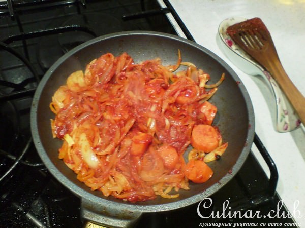 Солянка мясная сборная в горшочке