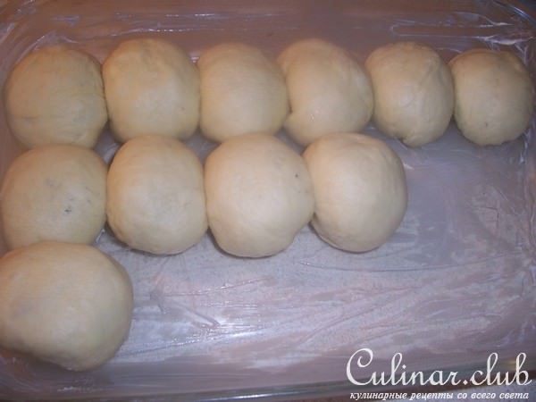 Булочки с начинкой,запеченные в сливках