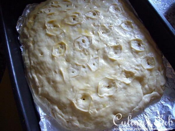 Пирог с кислой капустой