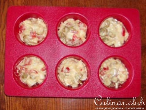 Маффины с паприкой, оливками и сыром