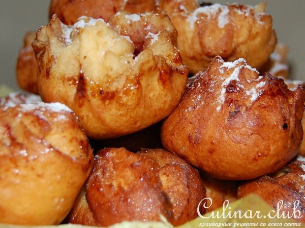 Пончики с вишней